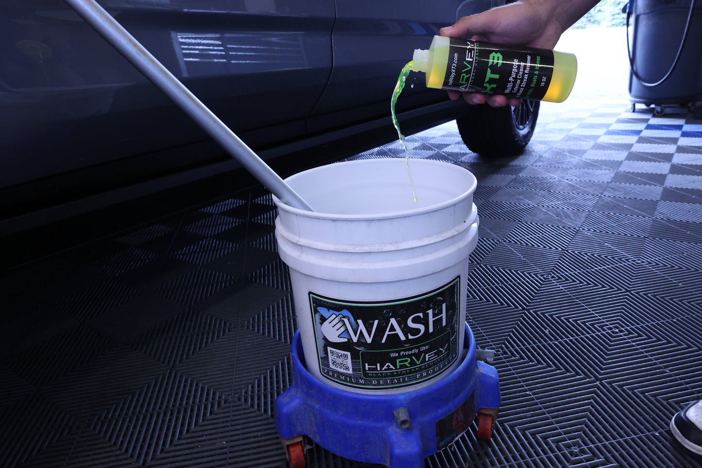 HaRVey XT3 - Black Streak Remover